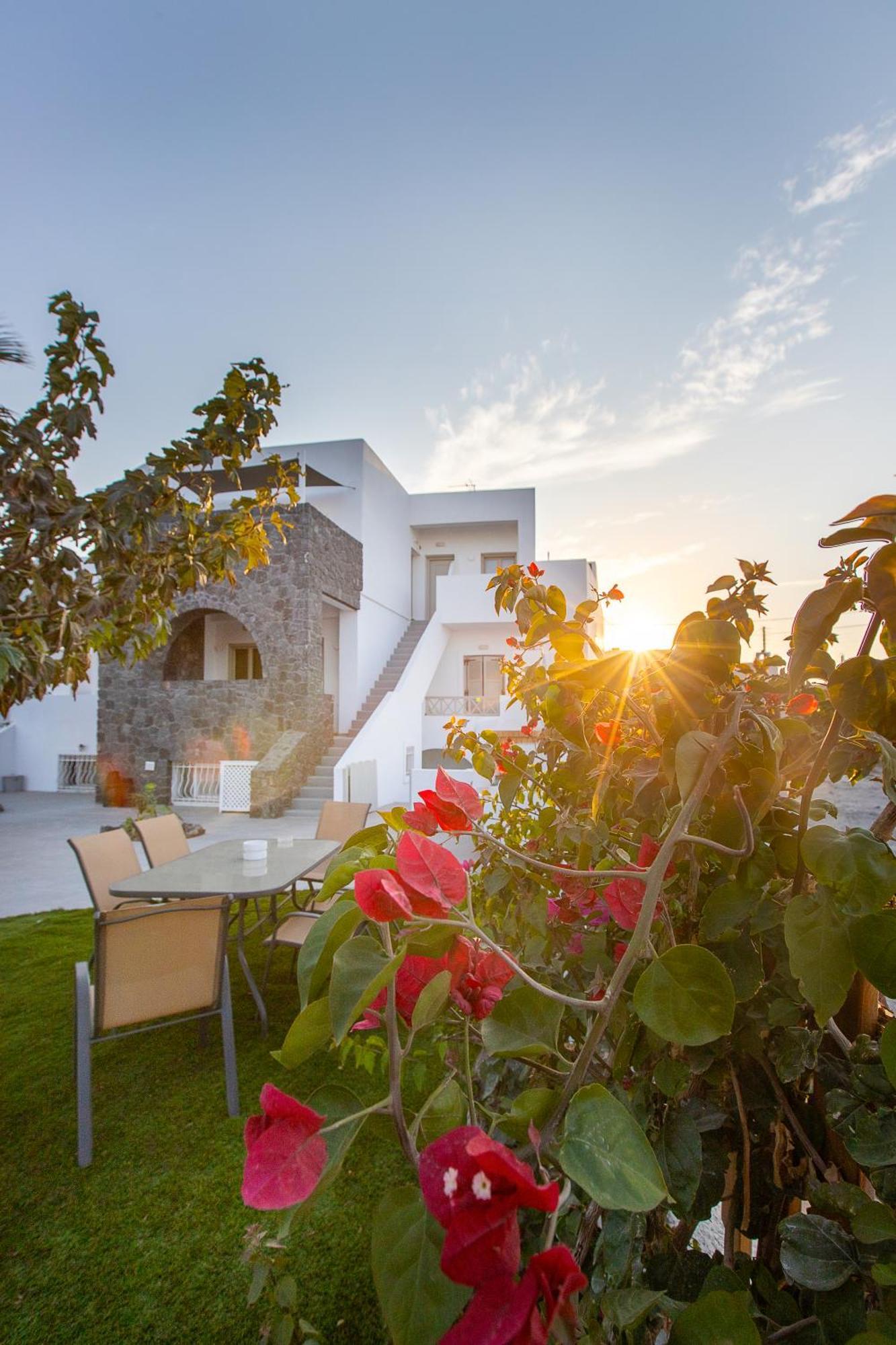 Santorini Villatzio Suites Месарія Екстер'єр фото